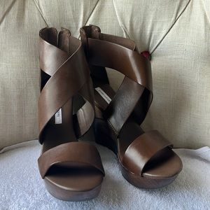 Diane von Furstenberg wedges